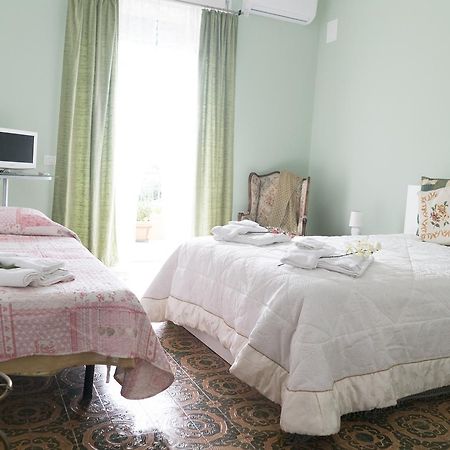 B&B Belli Di Nonna ซาแลร์โน ภายนอก รูปภาพ