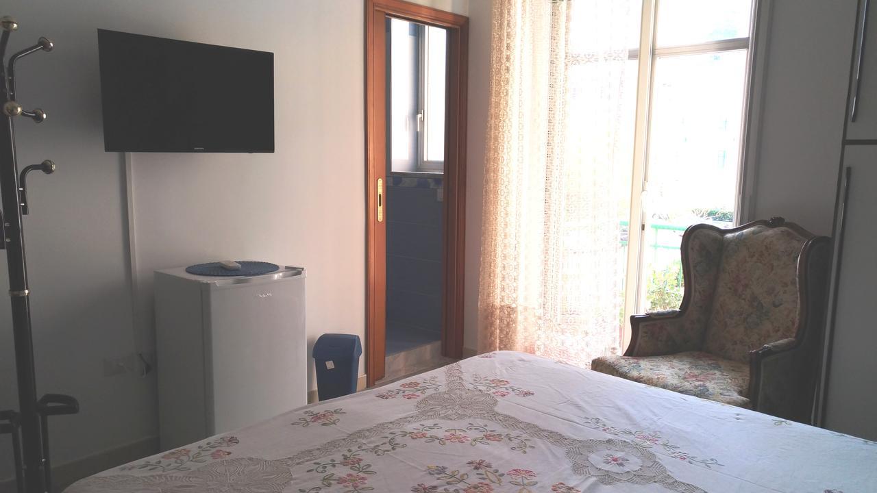 B&B Belli Di Nonna ซาแลร์โน ภายนอก รูปภาพ